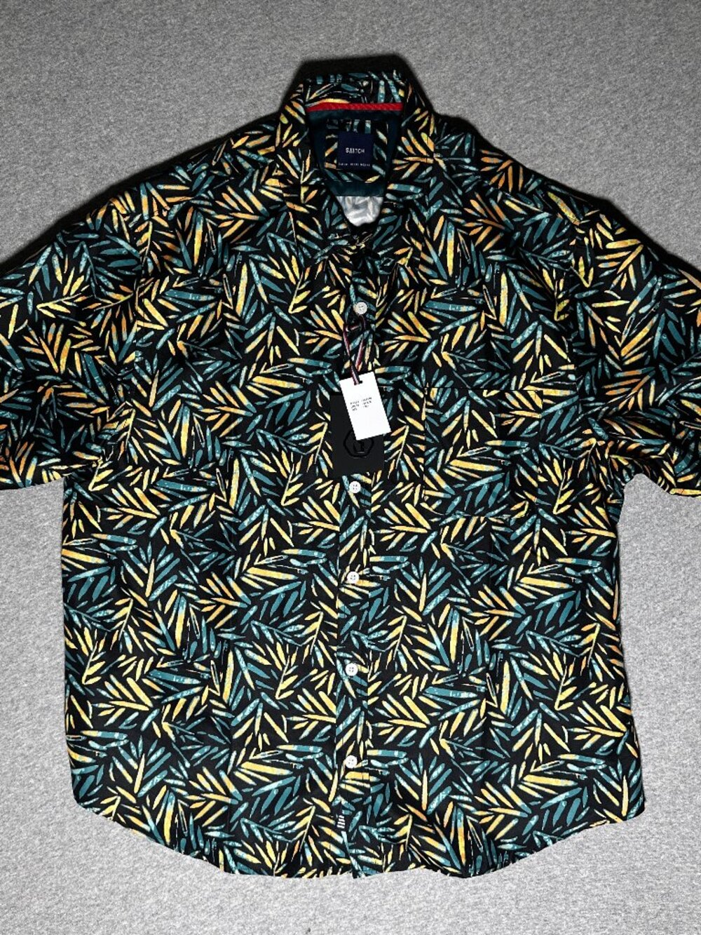 NWT Switch Mens 2XL Short Sleeve Shirt Tropical Leaf Print